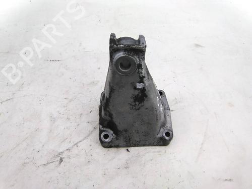 Used Engine mount MERCEDES-BENZ SPRINTER 3-t Bus (B903) 313 CDI (903.671, 903.672) (129 hp) 19815784