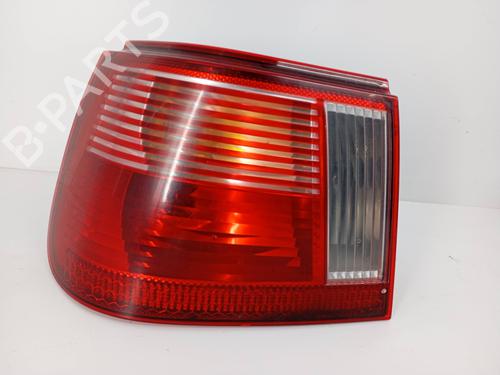 Fanale posteriore sinistro SEAT IBIZA II (6K1) 1.0 (45 hp) 31149417