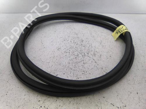 Used Rubber door seal SEAT ARONA (KJ7, KJP) 1.0 TSI (95 hp) 20598872