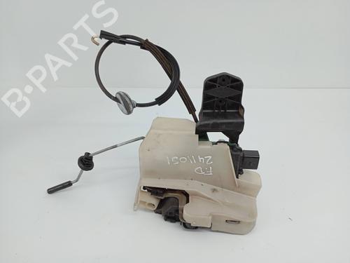 Højre fortil lås VW PASSAT B5.5 (3B3) 1.9 TDI (101 hp) 31323074