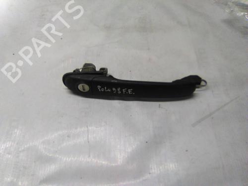 Used Front left exterior door handle VW POLO III (6N1) 1.7 SDI (57 hp) 19833994