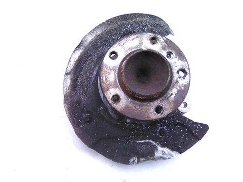 Used Left front steering knuckle BMW 1 (E87) 118 d (122 hp) 19818611