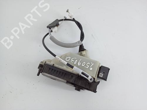 Used Front right lock PEUGEOT 2008 I (CU_) 1.2 VTi (82 hp) 30883402