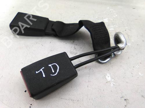 Used Seat buckle MERCEDES-BENZ 190 (W201) D 2.0 (201.122) (75 hp) 31256077