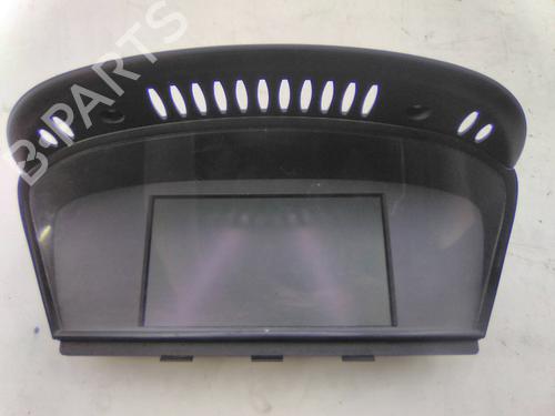 Used Display monitor BMW 5 (E60) 525 d (177 hp) 19844015