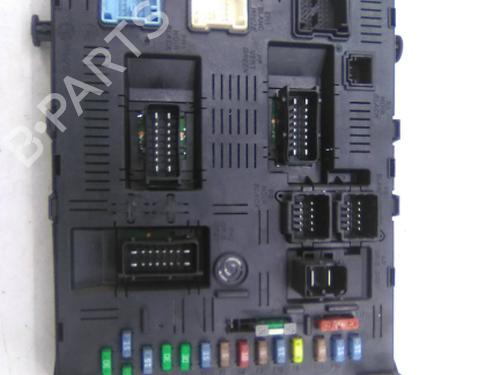 Used Fuse box PEUGEOT 307 SW Estate Van (3E_, 3H_) 1.6 HDi (90 hp) 19830360