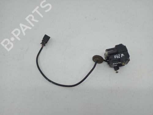 Used Electronic module Electronic module MERCEDES-BENZ E-CLASS (W210) E 200 (210.035) (136 hp) 32766235 32766235