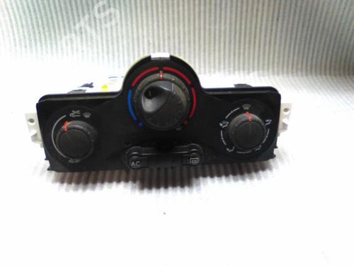 Used Climate control RENAULT MEGANE II (BM0/1_, CM0/1_) 1.5 dCi (BM0F, BM0T, BM2B, CM0F, CM0T) (82 hp) 19851549