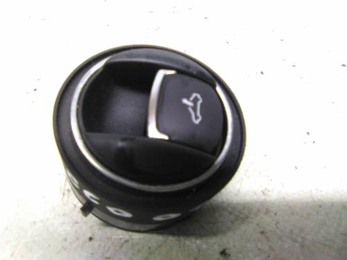 Kombi Kontakt / Stilkkontakt VW SCIROCCO Van (137) 2.0 TDi (140 hp) 19863726