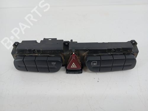 Used Switch Switch MERCEDES-BENZ C-CLASS (W203) C 240 (203.061) (170 hp) 32751879 32751879