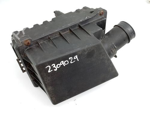 Used Air filter box FORD FOCUS I Turnier (DNW) 1.4 16V (75 hp) 30977966