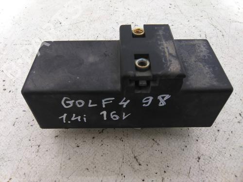 Used Engine control unit (ECU) VW GOLF IV (1J1) 1.4 16V (75 hp) 19853903