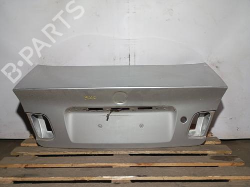 Używane Klapa tylna bagażnika BMW 3 (E46) 320 d (136 hp) 22965054