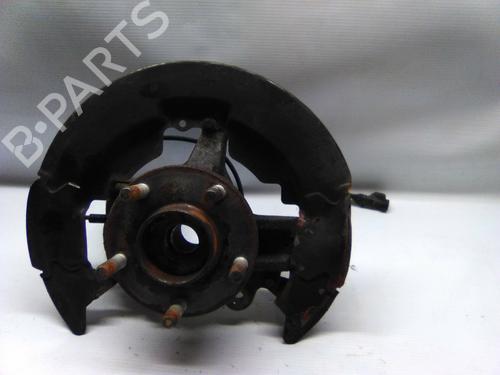 Used Left front steering knuckle VOLVO S40 II (544) 2.0 D (136 hp) 19866138
