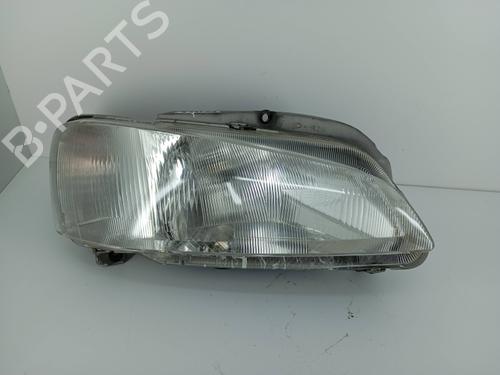 Used Right headlight PEUGEOT 106 II (1A_, 1C_) 1.0 i (50 hp) 31068842