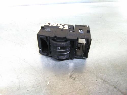 Spak kontakt SEAT LEON (1P1) 1.4 16V (86 hp) 19854651