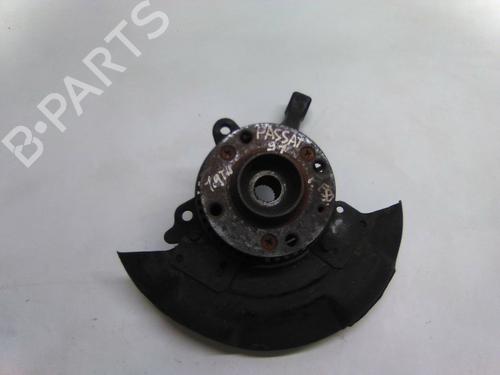 Used Left front steering knuckle VW PASSAT B3/B4 (3A2, 35I) 1.6 TD (80 hp) 22935320