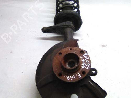 Used Right front steering knuckle VW POLO II (86C, 80) 1.4 D (48 hp) 19869493