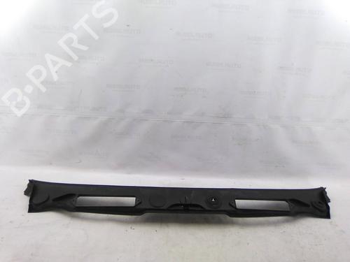 Used Scuttle panel BMW 1 (E81) 118 d (136 hp) 19823211
