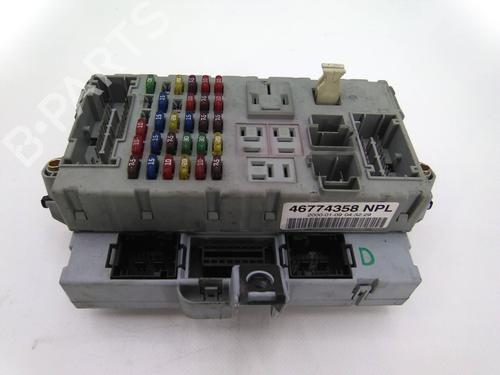 Zekeringkast FIAT PUNTO (188_) 1.2 16V 80 (188.233, .235, .253, .255, .333, .353, .639,... (80 hp) 19826530