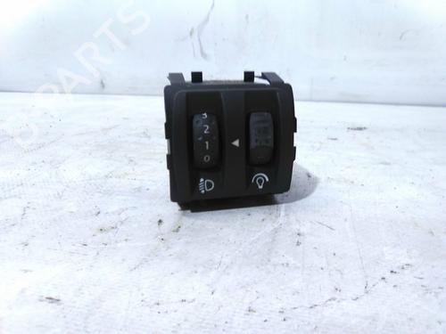 Used Switch RENAULT MEGANE II (BM0/1_, CM0/1_) 1.5 dCi (BM0F, BM0T, BM2B, CM0F, CM0T) (82 hp) 19875761