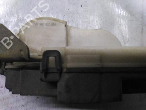 Front right lock VW POLO III (6N1) 100 1.4 16V | BP19832730C97 