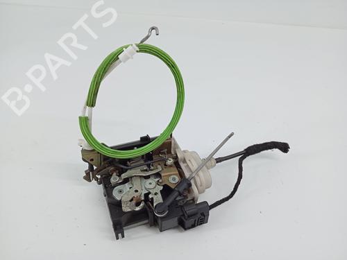 Serratura anteriore sinistra AUDI A3 (8L1) 1.6 (102 hp) 31139944