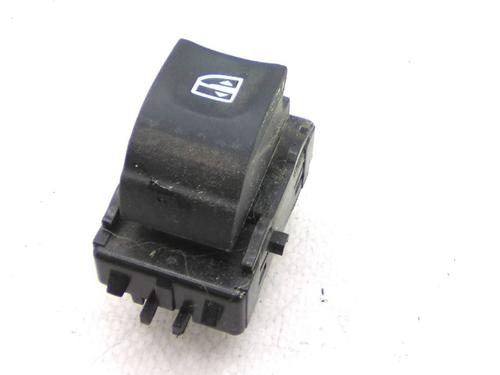 Used Switch RENAULT LAGUNA III (BT0/1) 2.0 dCi (BT0M, BT0N, BT0S, BT19, BT1F) (173 hp) 30487891