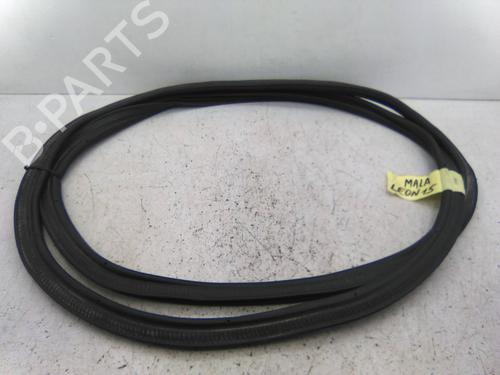 Used Rubber door seal SEAT LEON (5F1) 1.6 TDI (105 hp) 20242467