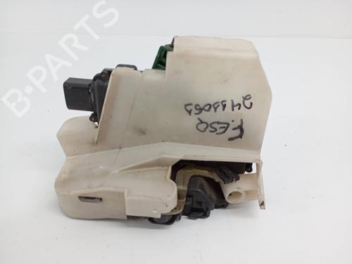 Venstre fortil lås VW PASSAT B5.5 (3B3) 1.9 TDI (101 hp) 31323075