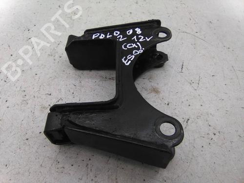 Used Gearbox mount VW POLO (9N_, 9A_) 1.2 12V (64 hp) 19830294