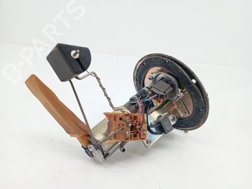 Pompe à carburant TOYOTA COROLLA Estate (_E10_) 1.3 XLI 16V (EE101_, EE101R) (88 hp) 32731703