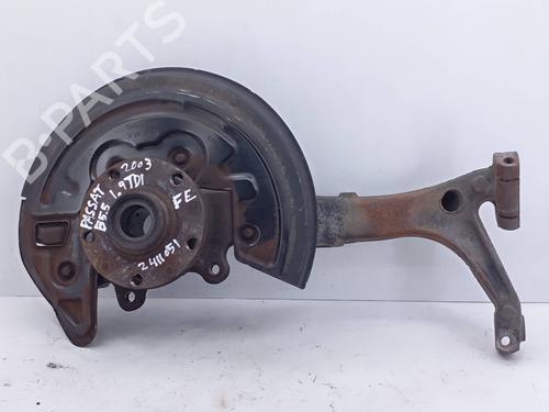 Used Left front steering knuckle VW PASSAT B5.5 (3B3) 1.9 TDI (101 hp) 27835962