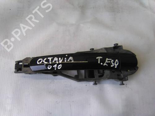 Used Rear left exterior door handle SKODA OCTAVIA III (5E3, NL3, NR3) 1.6 TDI (105 hp) 19833529