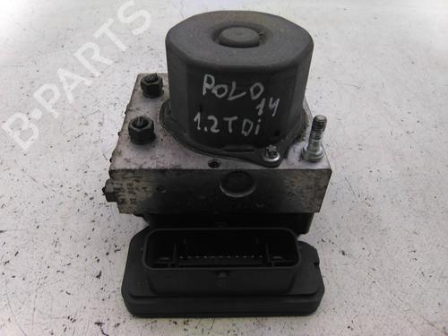 Used ABS pump VW POLO V (6R1, 6C1) 1.2 TDI (75 hp) 19855396