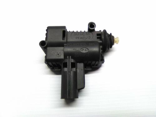 Used Fuel door actuator JAGUAR XE (X760) 2.0 D (180 hp) 19862986