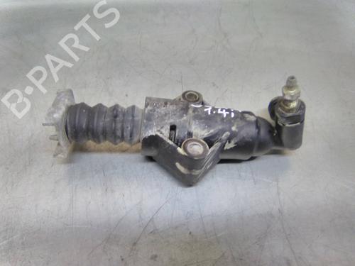 Used Clutch slave cylinder Clutch slave cylinder VW GOLF IV (1J1) 1.4 16V (75 hp) 19853209 19853209