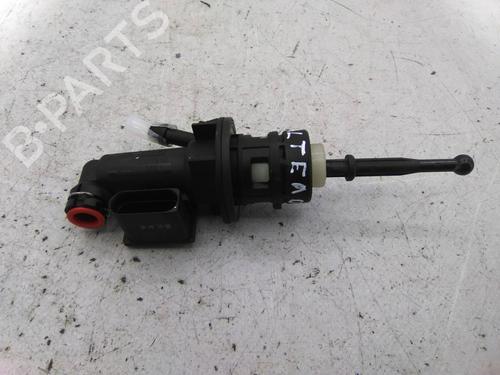 Used Clutch pedal SEAT ALTEA (5P1) 1.9 TDI (105 hp) 19872113