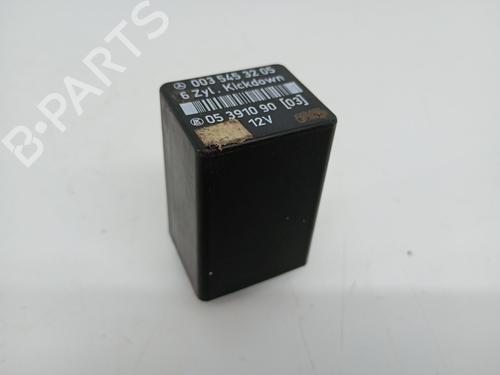 Andre MERCEDES-BENZ E-CLASS T-Model (S210) E 280 T (210.263) (204 hp) 32390824