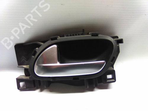Used Front left interior door handle PEUGEOT 208 I (CA_, CC_) 1.4 HDi (68 hp) 19871021