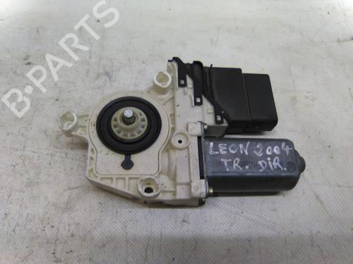 Rear right window mechanism SEAT LEON (1M1) 1.6 | BP19818255C25 