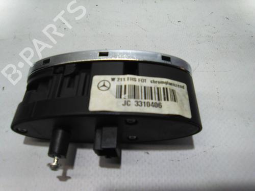 Right rear window switch MERCEDES-BENZ E-CLASS (W211) E 270 CDI (211.016) | BP19857286I28 