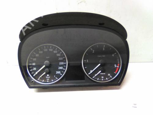 Used Instrument cluster BMW 3 (E90) 320 d (163 hp) 19846840