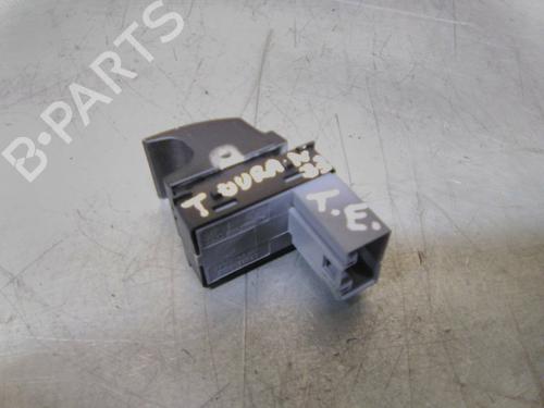 Used Left rear window switch VW TOURAN (1T1, 1T2) 1.9 TDI (100 hp) 19849254