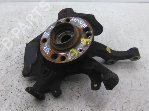 Used Right front steering knuckle VW POLO III (6N1) 50 1.0 (50 hp) 19840449