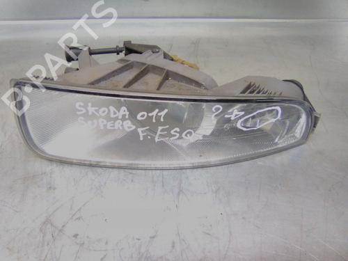Used Left front fog light SKODA SUPERB II Estate (3T5) 2.0 TDI (140 hp) 19854846