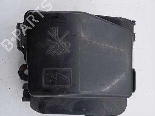 Used Fuse box RENAULT CLIO IV (BH_) 0.9 TCe 90 (BHNF, BHMA, BHMH, BHJK, BHJR) (90 hp) 19838536