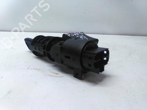 Used Ignition barrel FIAT PUNTO (188_) 1.2 60 (188.030, .050, .130, .150, .230, .250) (60 hp) 19846615