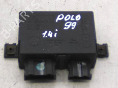 Used Electronic module VW POLO III CLASSIC (6V2) 60 1.4 (60 hp) 19820100