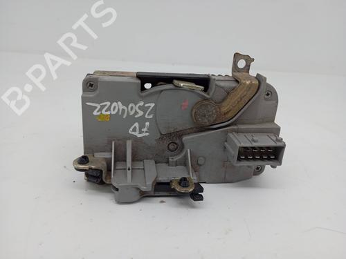 Højre fortil lås PEUGEOT 206 Hatchback (2A/C) 1.1 i (60 hp) 31668014